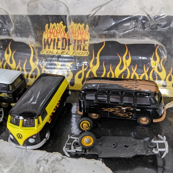 Greenlight Volkswagen 1:64 4 Car Collector Set, Opened, missing one Bug and box - Picture 2 of 6